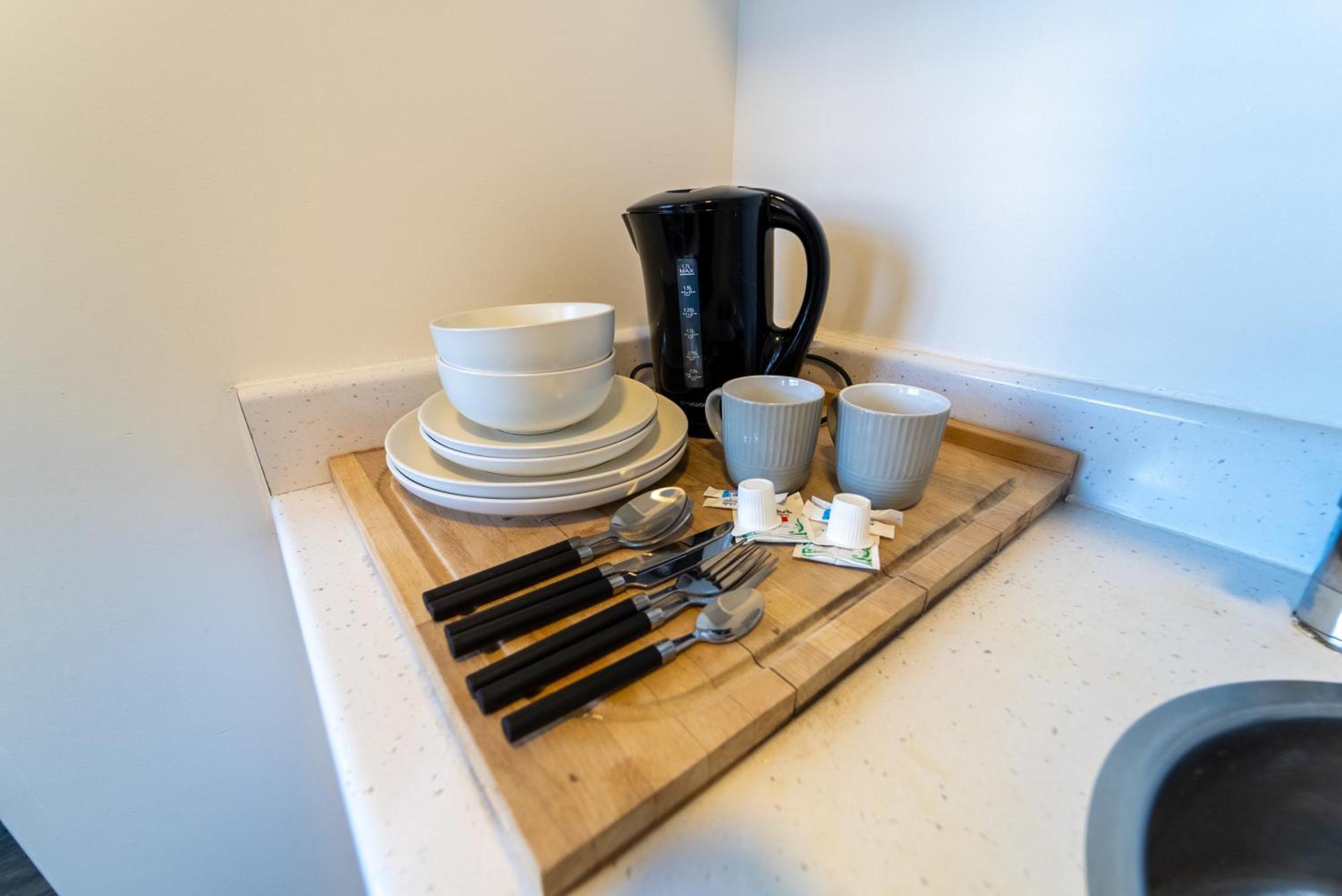 Stay Sa Equipped Studios Next To Uob And Qe! バーミンガム 部屋 写真